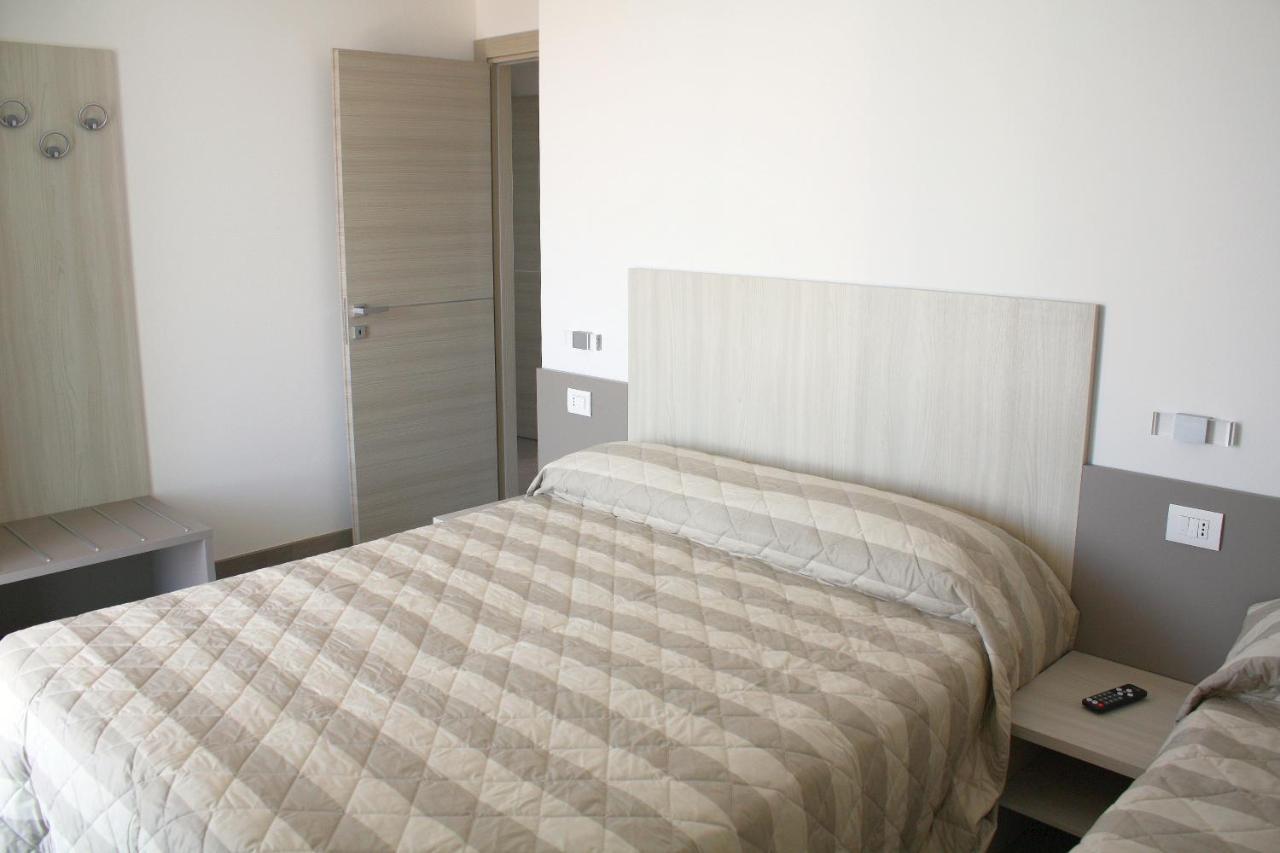 Nashira Apartments Линьяно-Саббьядоро Экстерьер фото