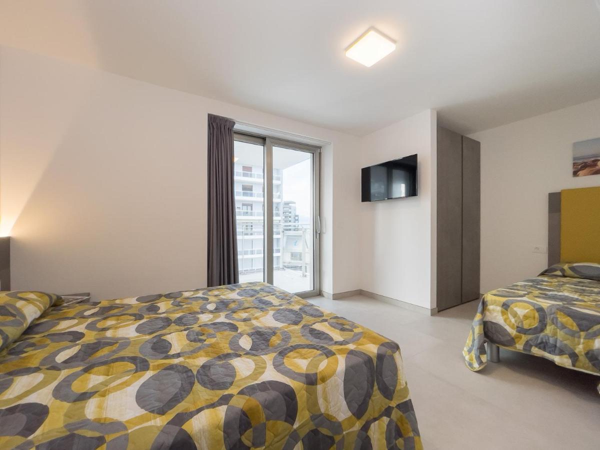 Nashira Apartments Линьяно-Саббьядоро Экстерьер фото
